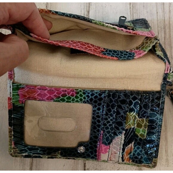 HOBO INTERNATIONAL Leather Wristlet Wallet Tropical Reptile Print - Picture 7 of 16